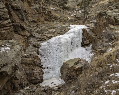 Frozen-Waterfall-Near-Golden-CO