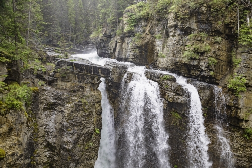 Johnston-Canyon-Upper-Falls-3